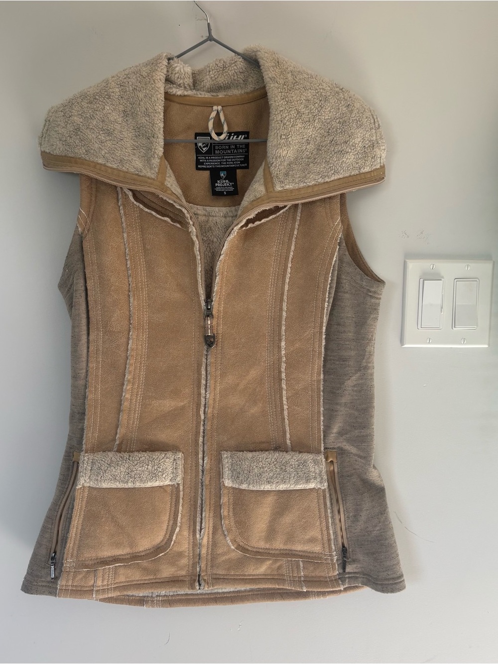 KÜHL Projekt Faux Suede Sherpa Fleece Full-Zip Vest Tan/Gray Boho Outdoor Small